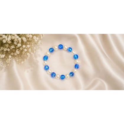 BLUE AND WHITE PEARL BEADED BRACELET