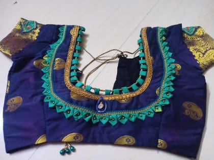 Classic ButtonUp Blouse