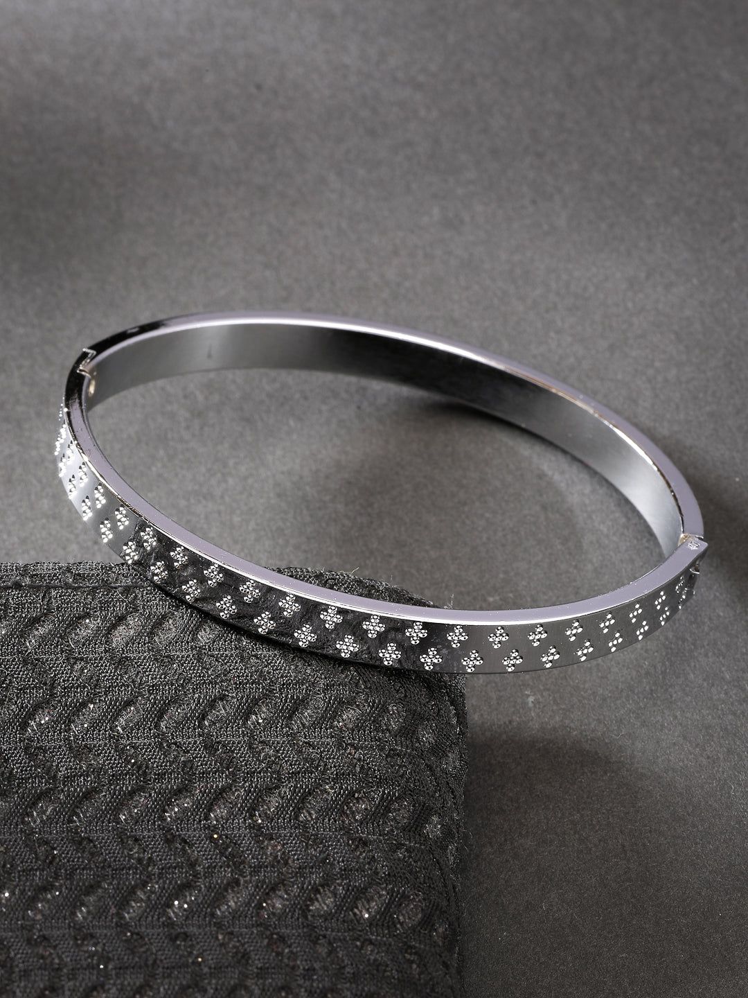 NVR Men Silver-Plated Stainless Steel Kada Bracelet-Silver / Male / Adults