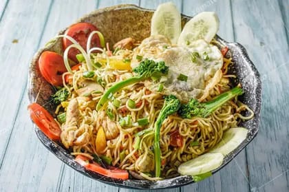 Non Veg Special Hakka Noodles