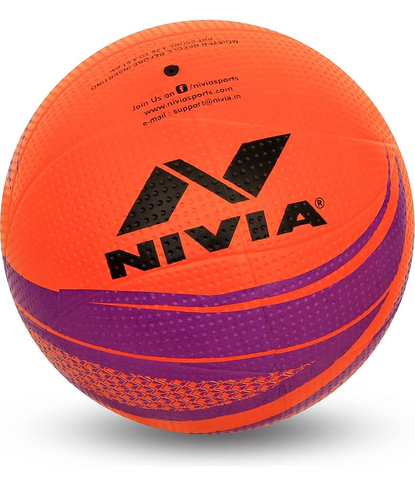 Nivia Craters Molded Volleyball