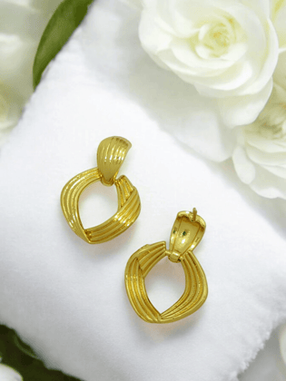 Gold-Plated Flower Earrings Gold-Plated Flower Earrings