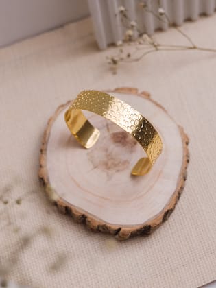 Droplet Brass Adjustable Bracelet (Anti Tarnish)