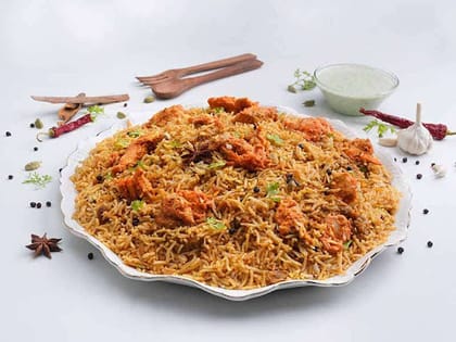 Hyderabadi Chicken Tikka Dum King Biryani (Serves 2)