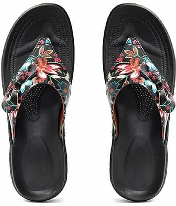 Onbeat Black Women's Slipper