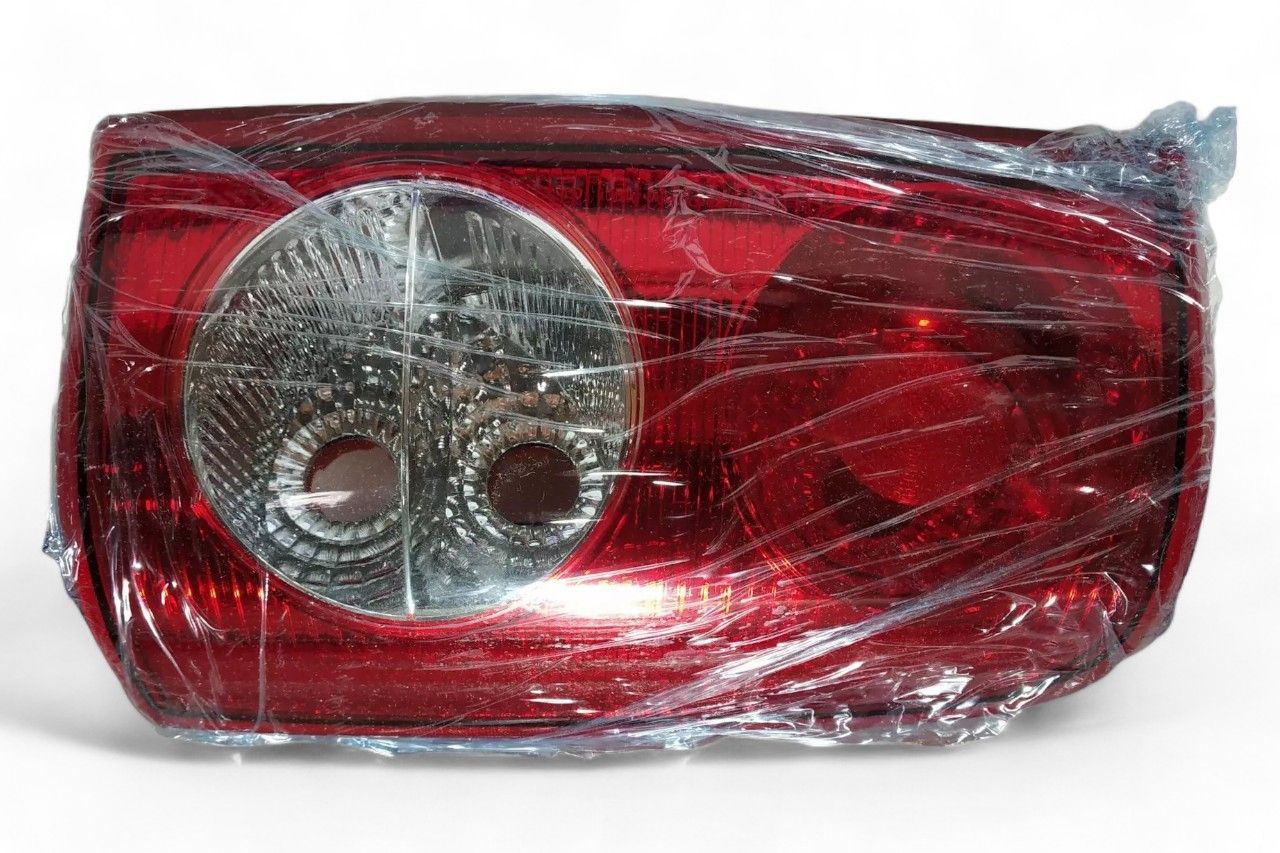 Lumax Rear Tail Lamp - RH AV759252