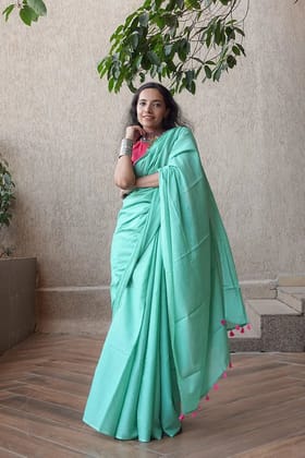 MOORA Waking Up in Panjim Sea Green Mulmul Cotton Saree with Tassels Length 5.50 Meters Width 47 Inches with Pink Blouse Piece 80 cm