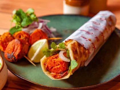 Soya achari roll (6 inch)