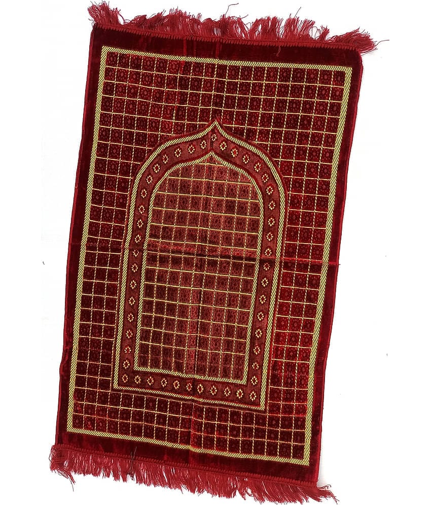 ALRAZA LOOMS Red Single Anti-skid Velvet Prayer Mat ( 110 X 70 cm )