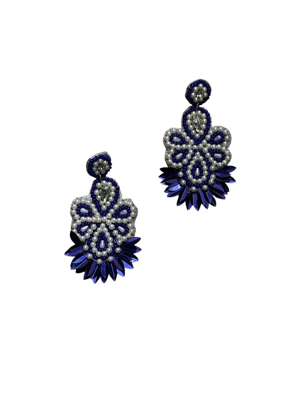 Bold Statement Earrings for Modern Style