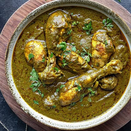 Chicken Saag [Full 750 Ml]
