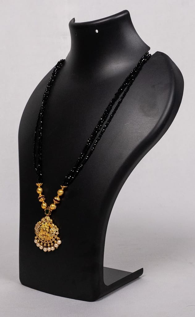 SONCHIRAIYA AP MEPMA BLACK BEADS CHAIN WITH LOCKET