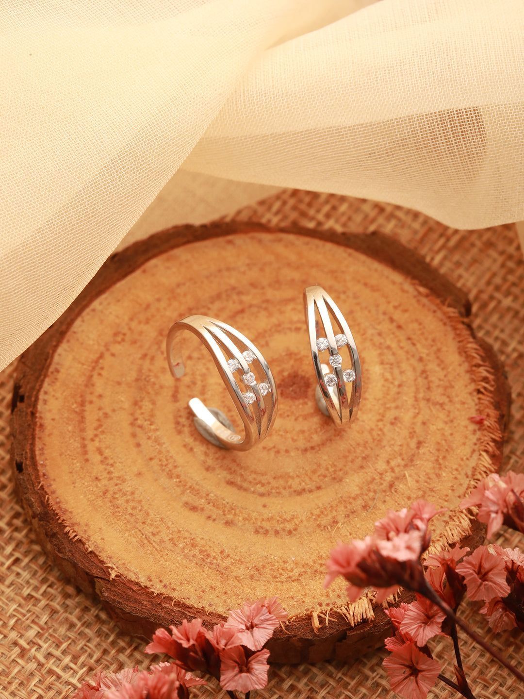 925 Sterling Silver Rhodium Plated Zircon Studded Symetric Contemporary Adjustable Pair of  Toe  Ring
