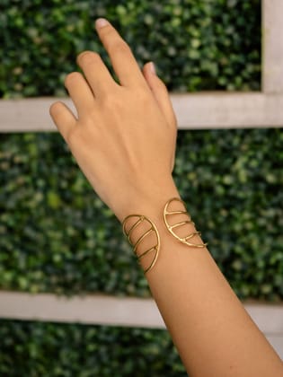 Linea Brass two way Adjustable Bracelet (Anti Tarnish)