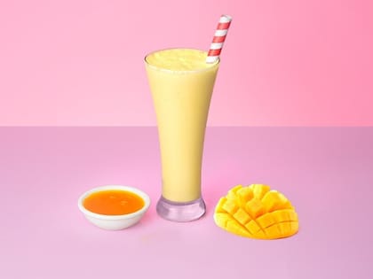 Fresh Alphonso Mango milkshake