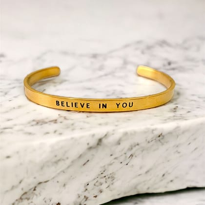 Motivation Classic Bracelet-22k Gold Plated / Keep Smiling