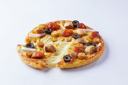 Chicken Maximus Pizza