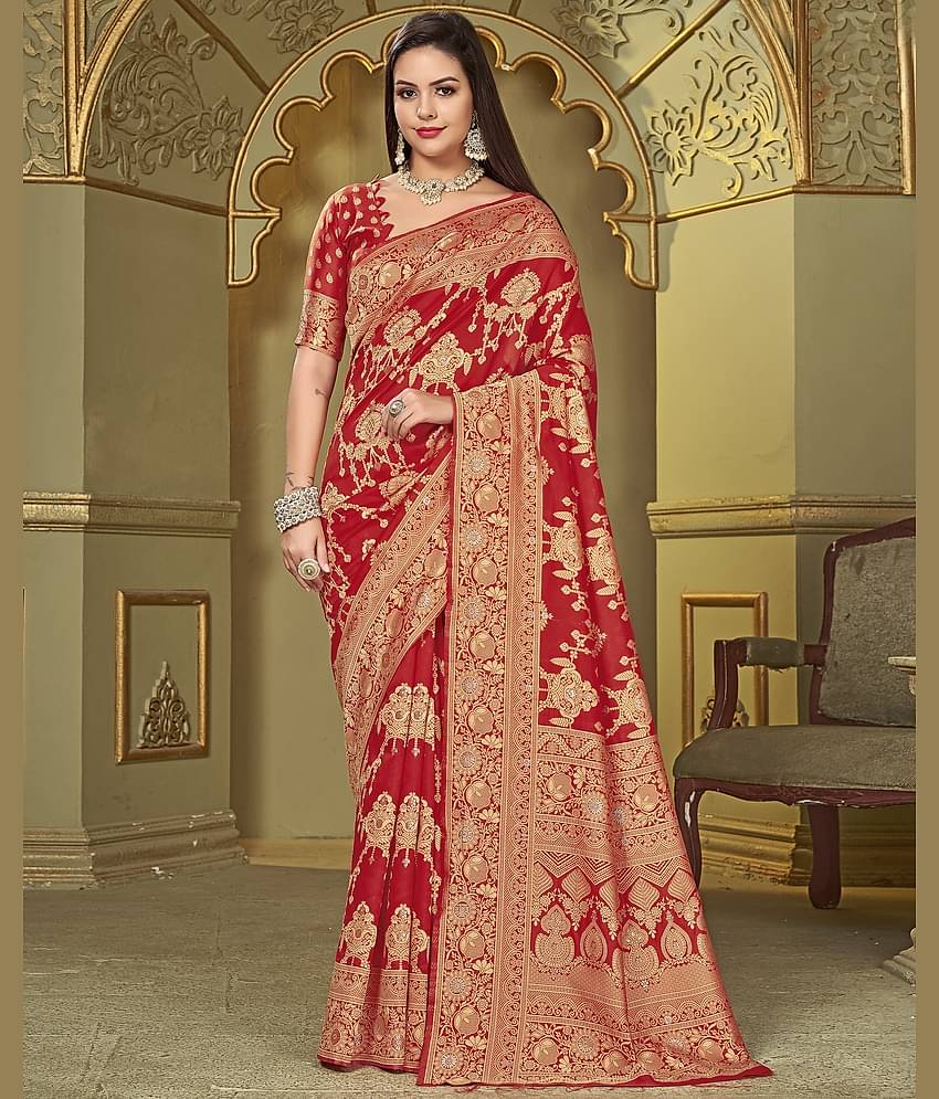 Sariya Jacquard Woven Saree With Unstitched Blouse Piece ( Red )