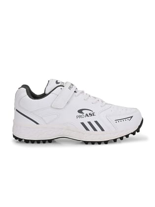 CG-105 CRICKET Sports Shoes