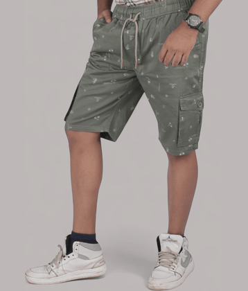 plounge Fluorescent Green Cotton Blend Men's Shorts ( Pack of 1 )