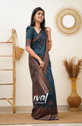 Zari Work Silk Saree With Blouse Piece