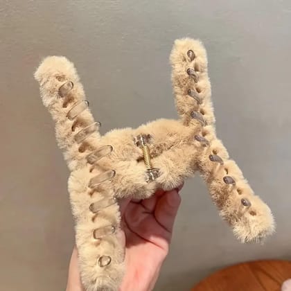 4 Pcs Fluffy Faux Fur Claw Clips