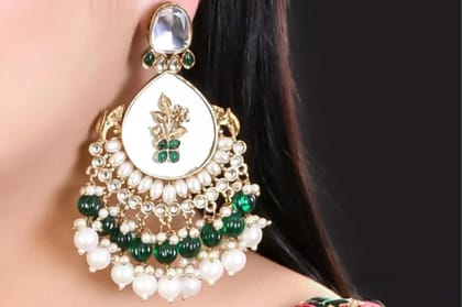 Light Weight Kundan & Pearl Chandbali