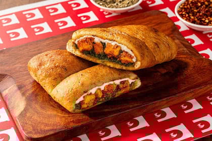 Pesto Paneer Tikka Garlic Bread