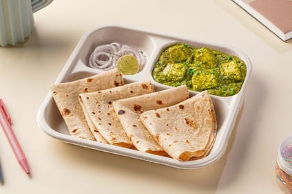 Palak Paneer & Chapati Lunchbox Palak Paneer & Chapati Lunchbox
