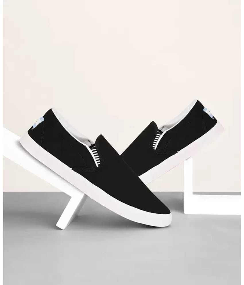 Hotspot White Men's Slip on