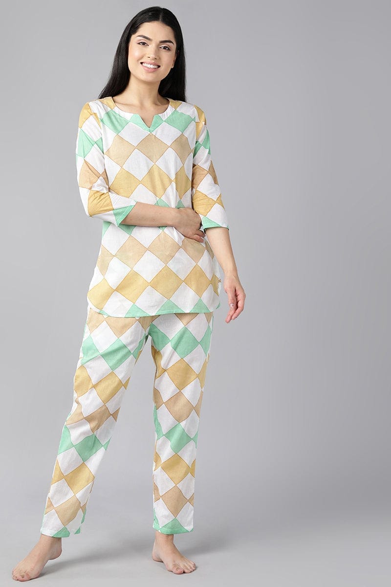 Multi Colour Pure Cotton Geometric Print Night Suit VNWK1026