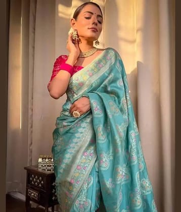 fab woven Art Silk Woven Design Banarasi saree With Unstitched Blouse Piece ( Peach )