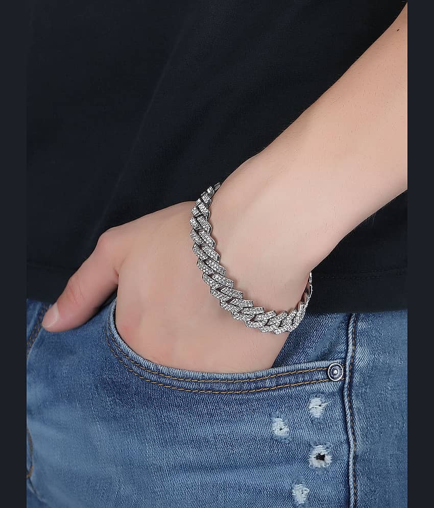 Thrillz Silver Bracelet ( Pack of 1 )