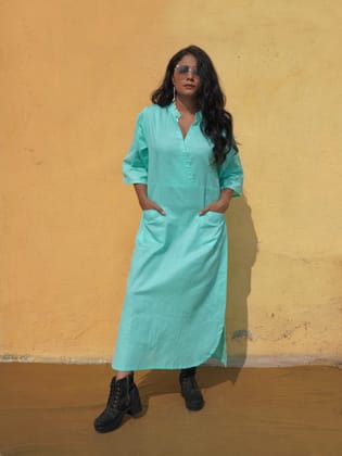 Plus-Size Summer long Dresses to Embrace Your Glow