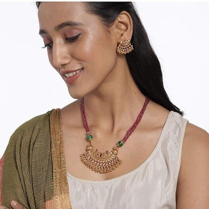 Red Gold-Plated Ruby Beaded Handcrafted Jewellery Set