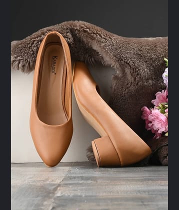 KARADDI Beige Women's Pumps Heels