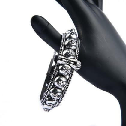 Tribal Made Kankanam Bangle (Multi-Design)