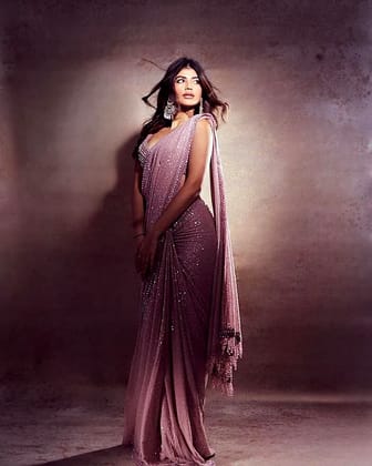 Light Pink Georgette Sequence Work Bollywood Saree  by SHIV TEXTILES Light Pink Georgette Sequence Work Bollywood Saree  by SHIV TEXTILES