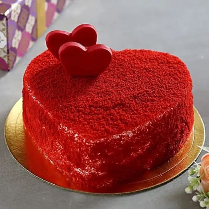 Sweet Red Heart Velvet Cake 1 Kg