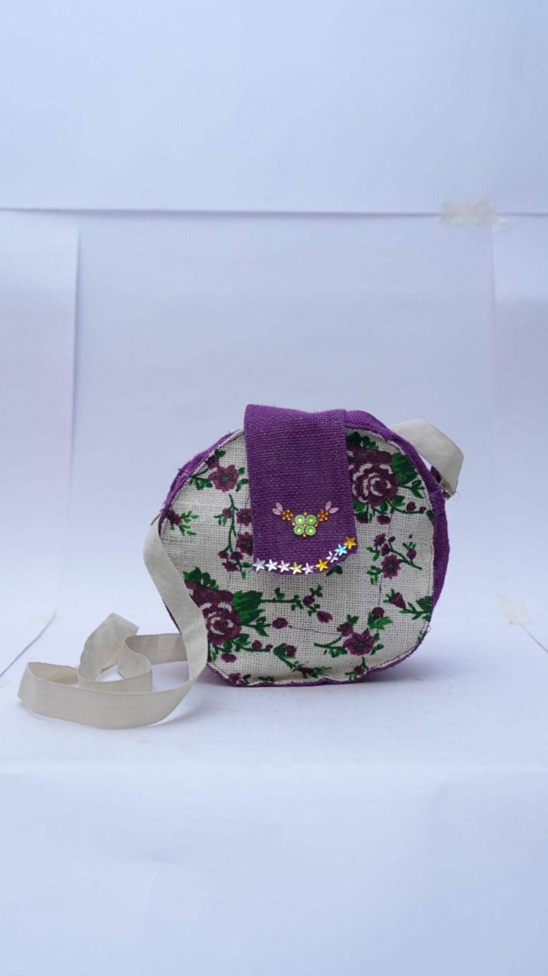 Round Hand Purse