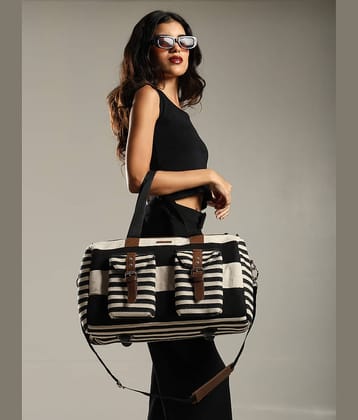 ENSAC 10 Ltrs Black Fabric Duffle Bag