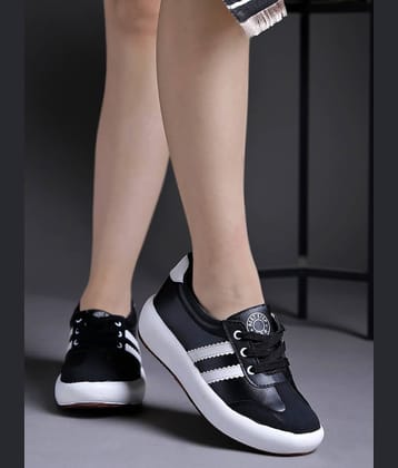 Stylestry White Women's Sneakers