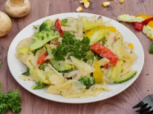 Veg White Sauce Pasta