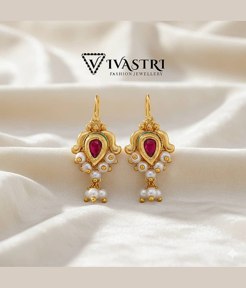 VIVASTRI Golden EarCuff Earrings ( Pack of 1 )
