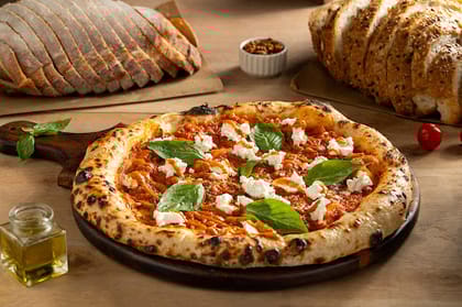 Italian - Pizza Marinara With Feta Cheese & Picante Sauce