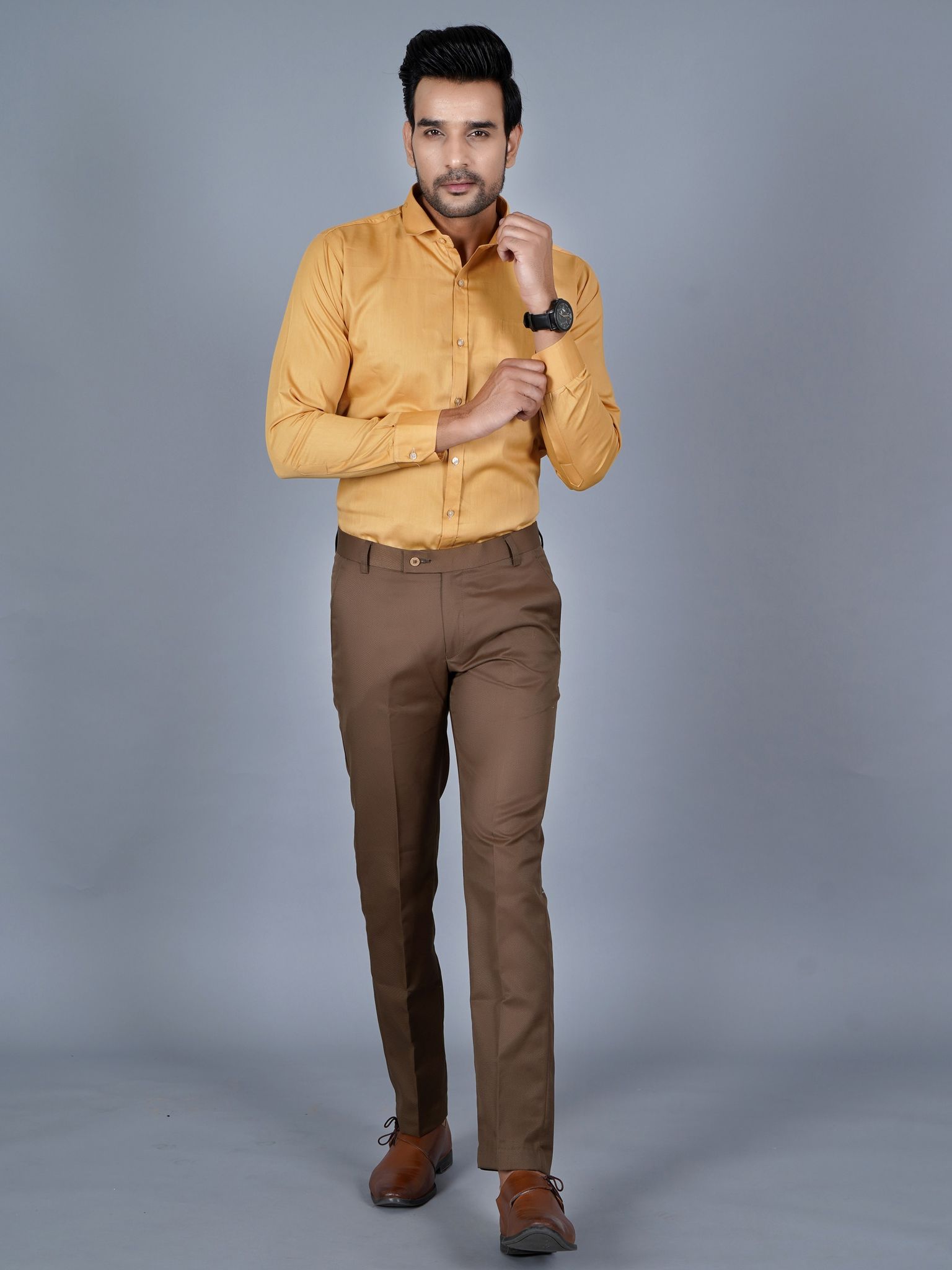 QVERR Slim Fit Men Brown Trousers