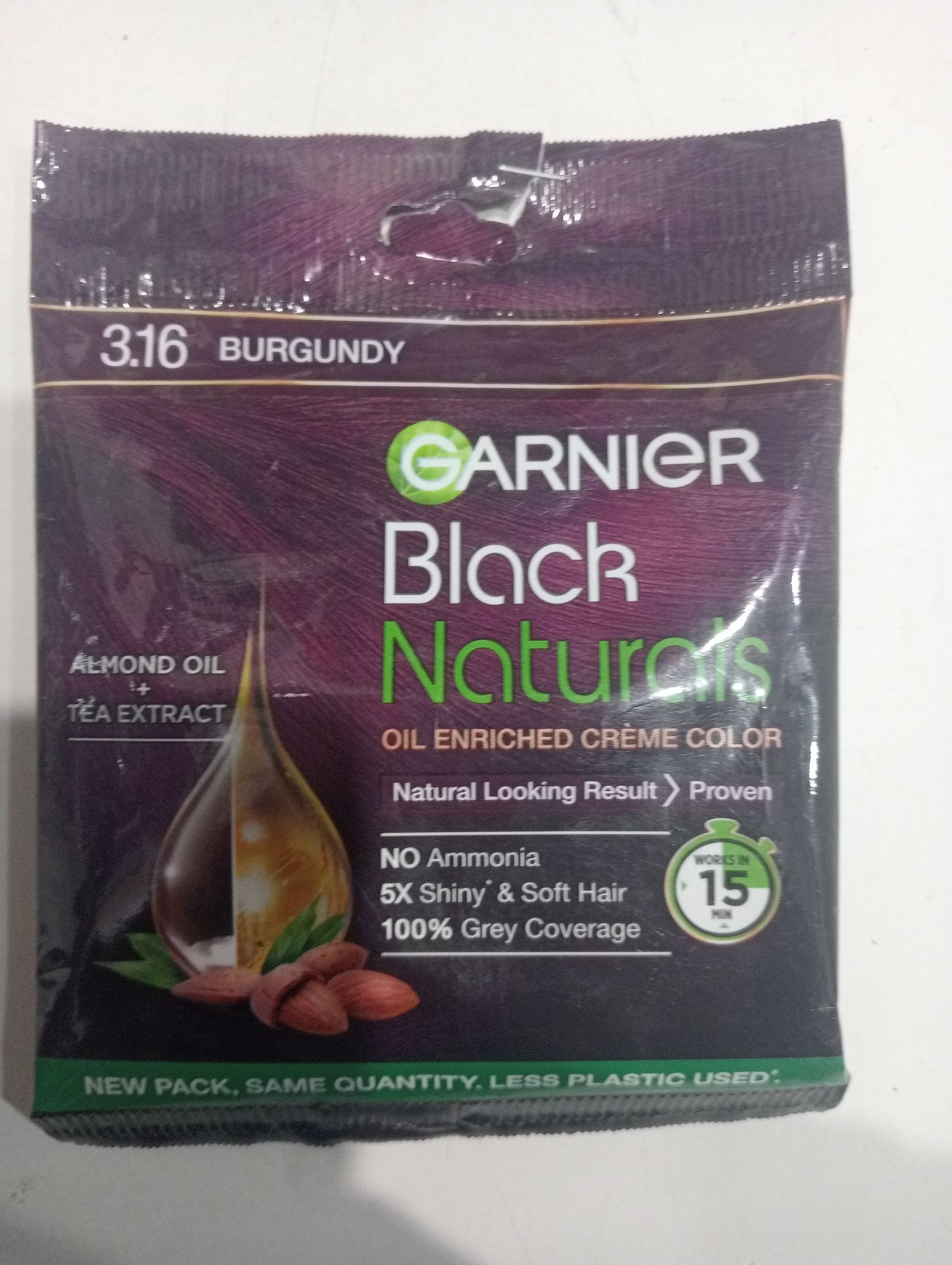 Garnier Black Naturais Oil enriched creme color 