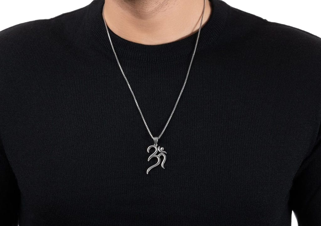 Classic Om Pendant
