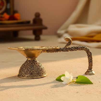 Sukh Sehaj Aarti Diya, Deepak, Brass, Handcrafted, Antique Yellow Finish, 5.0 Inch, Oil Lamp Home Temple, Decor, Pooja Ritual and Gifting