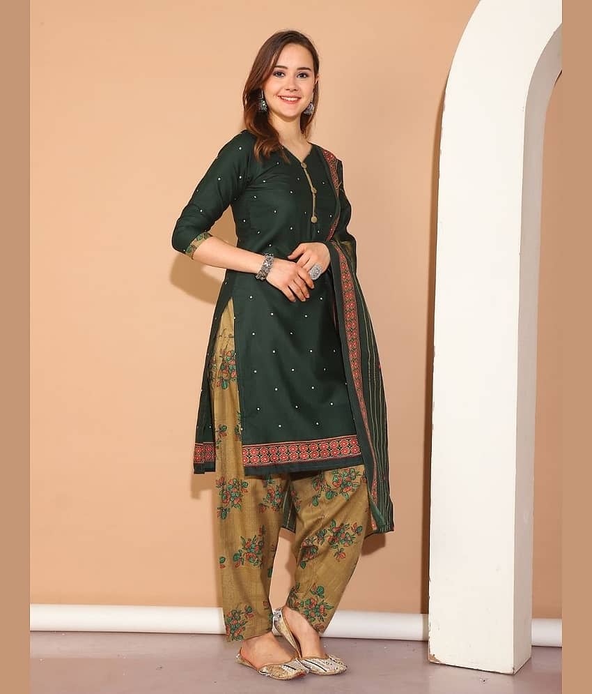 wonder weave Women Cotton Blend Printed Straight Kurti With Patiala Salwar ( Green )